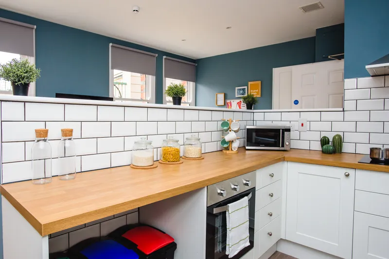 Flat C, 25 Lister Gate - Luxury 5 Bed City Centre Apartment - Thumbnail 14